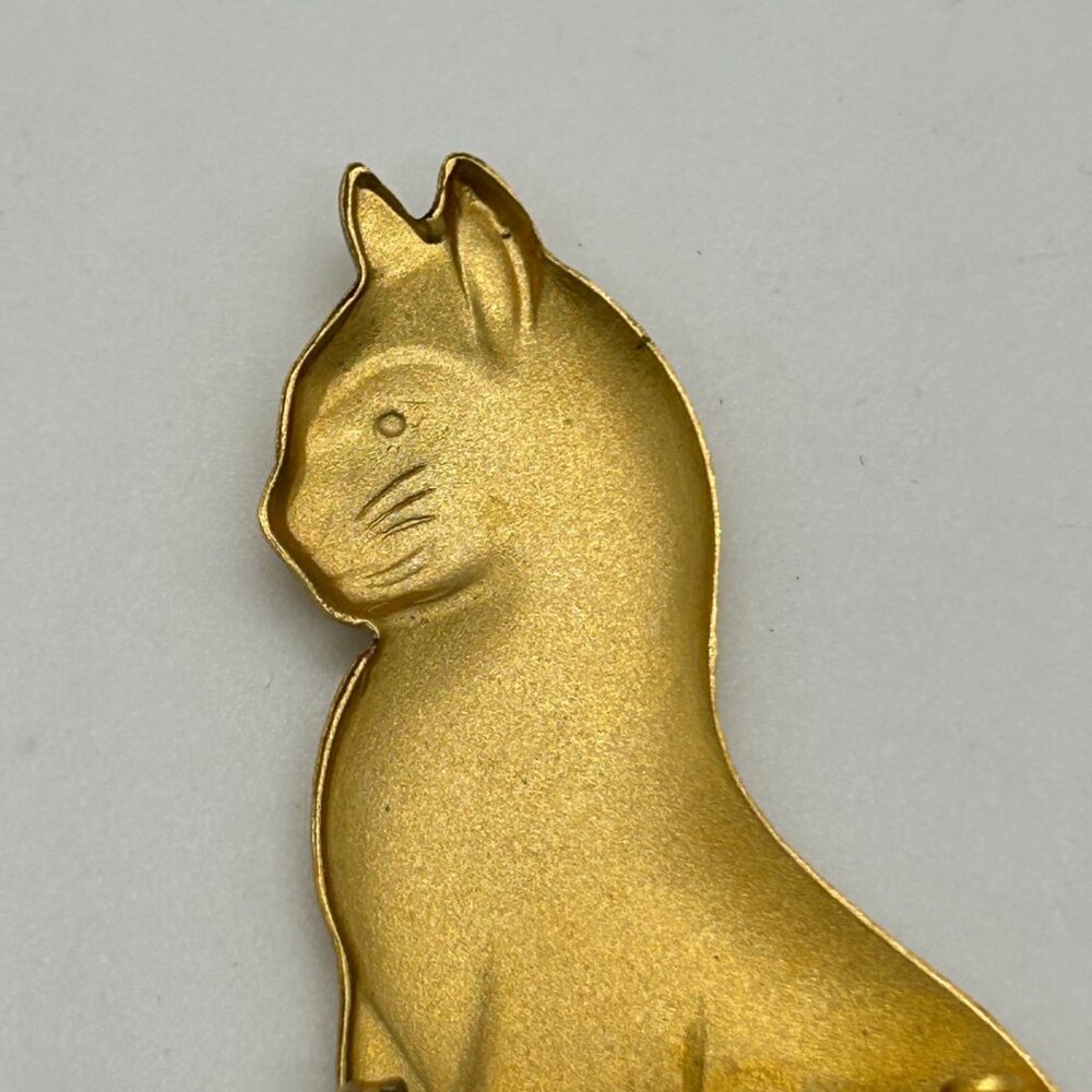 Vintage Gold Tone Cat Eyeglass Holder Brooch Pin Spectacle Hanger Reader Hanger - Picture 9 of 13